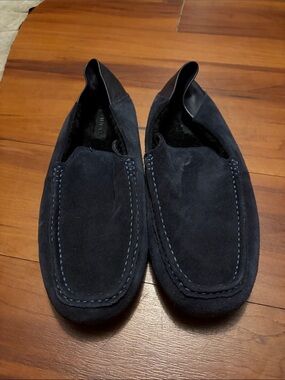 Vince Navy Suede Slip-On Loafers Sz 11 M
